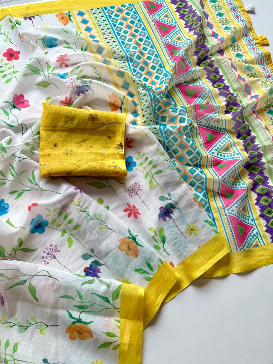 Premium Linen Saree – Soft Floral Digital Print with Running Blouse 🌸